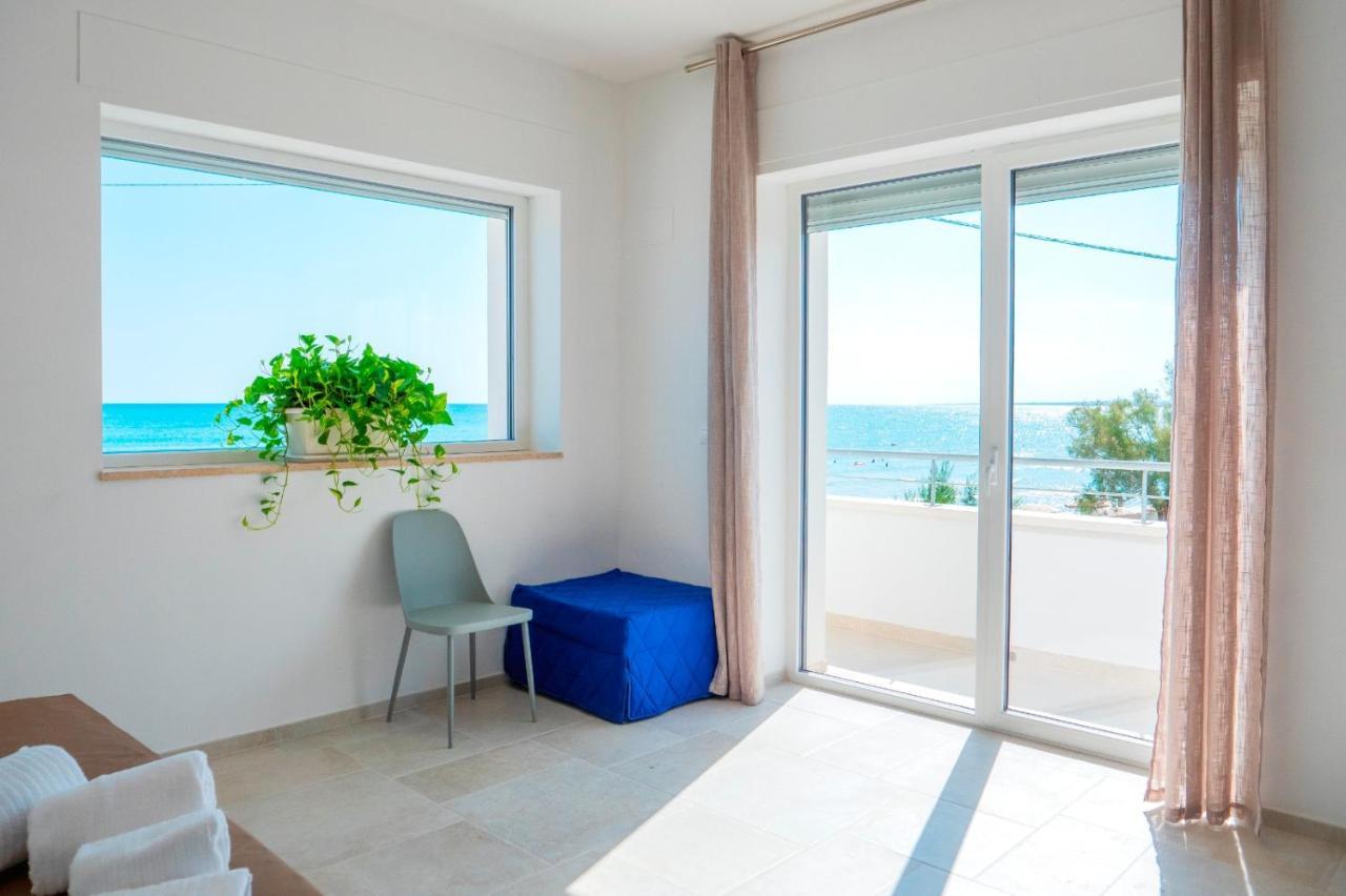 B&B A Un Passo Dal Mare Torre Canne Exteriör bild