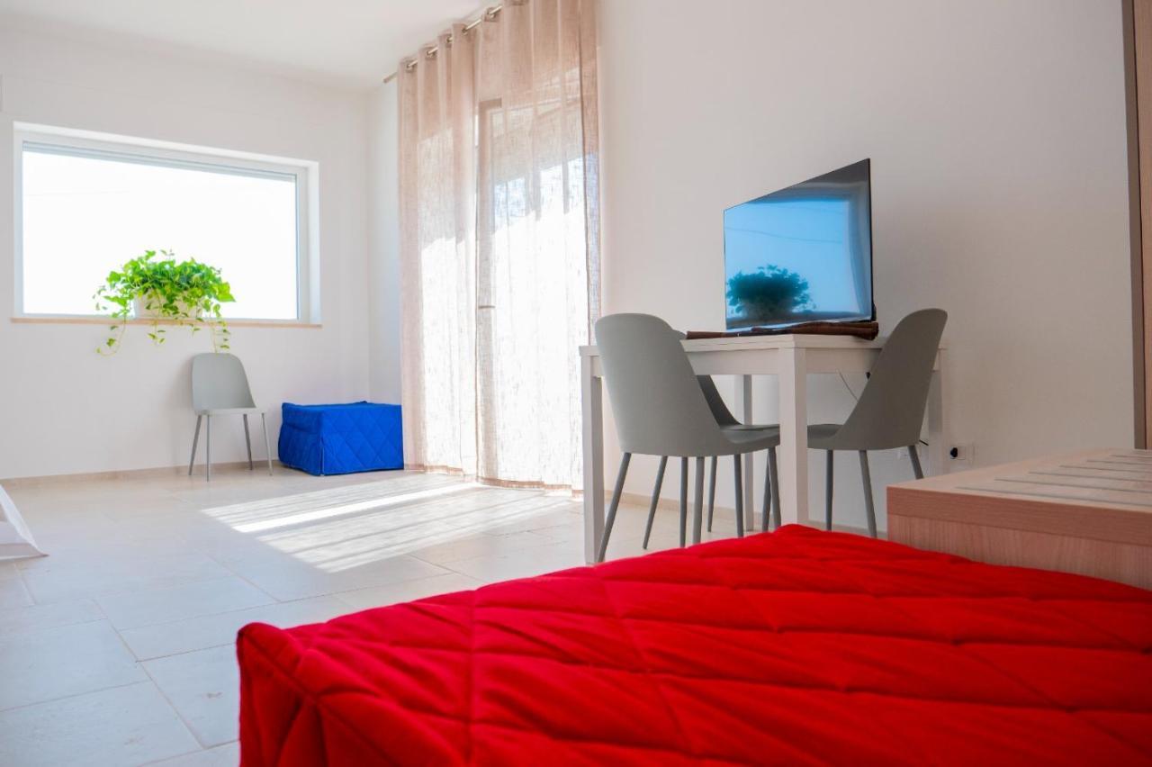 B&B A Un Passo Dal Mare Torre Canne Exteriör bild