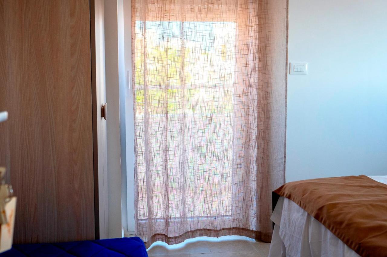 B&B A Un Passo Dal Mare Torre Canne Exteriör bild