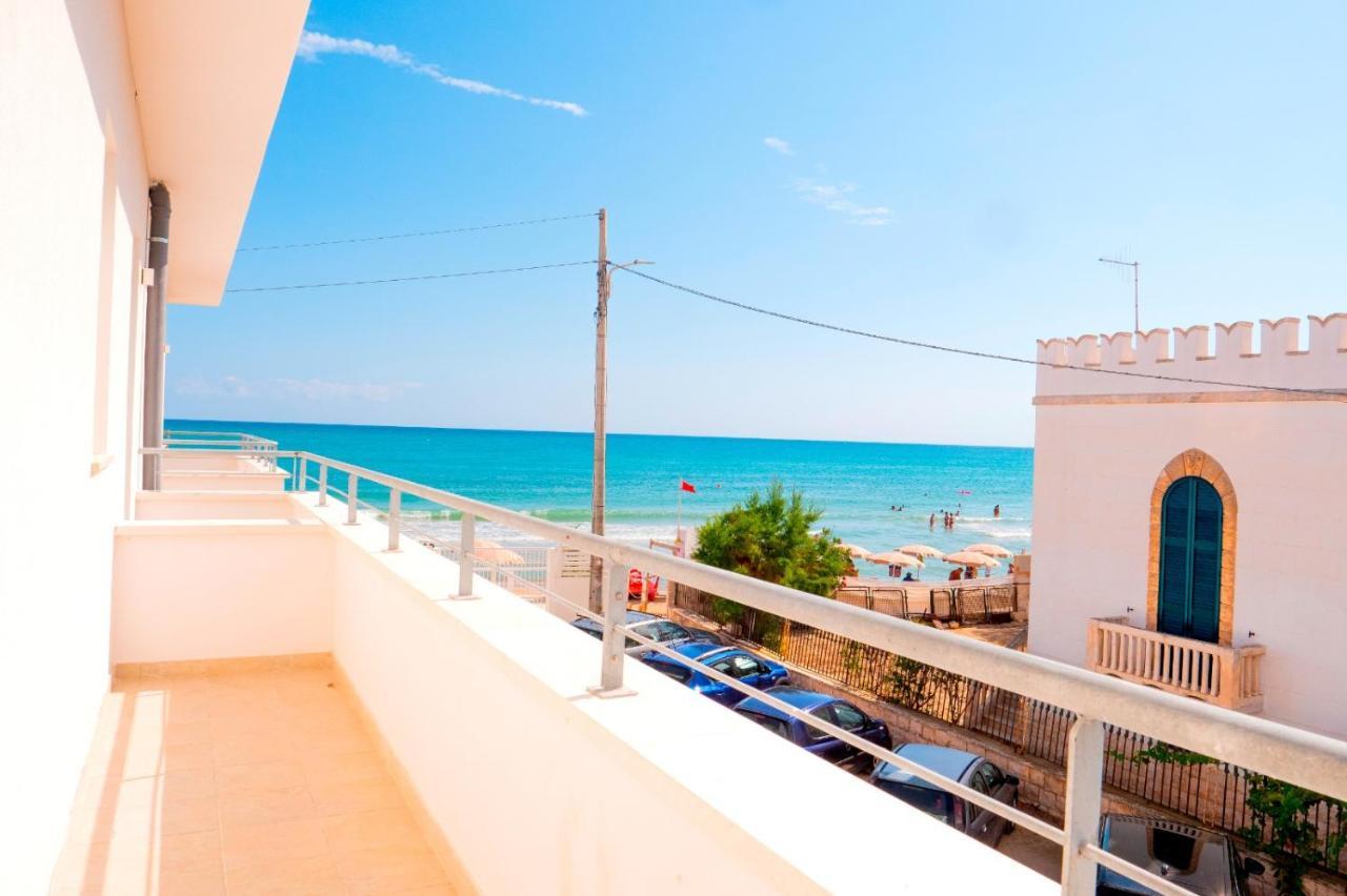B&B A Un Passo Dal Mare Torre Canne Exteriör bild